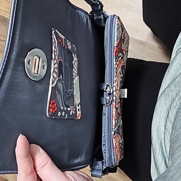Vera Bradley Crossbody Wallet Purse Nomadic Floral Blue All N One Clutch RETIRED - Picture 10 of 12